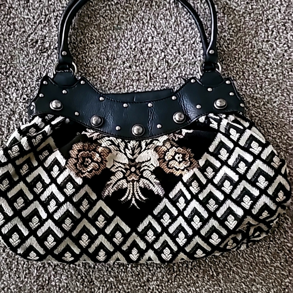 Satin-lined vintage hand purse